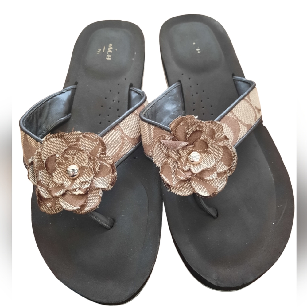 Coach sandles size 8